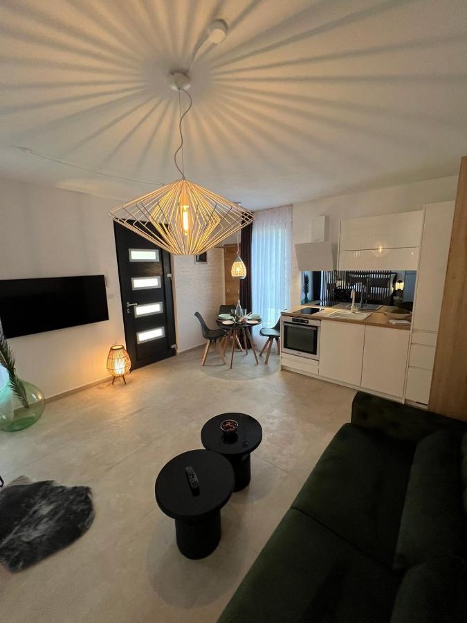 Apartmani Cube A Medulin Kültér fotó